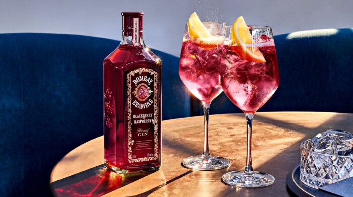 Gin Bombay Bramble 700ML - Imagen 2
